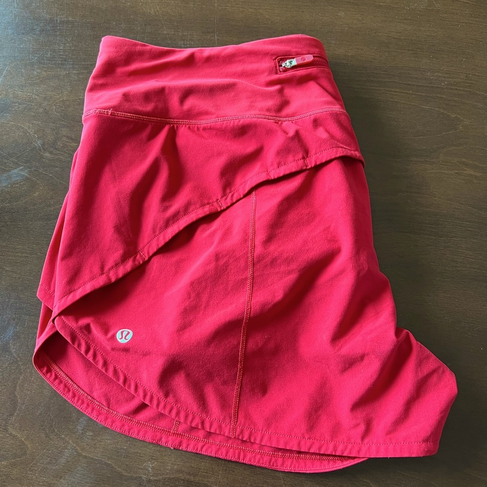 Size 12 lululemon shorts